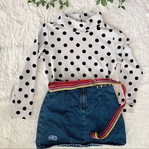 🦋Poka dot turtleneck sweater